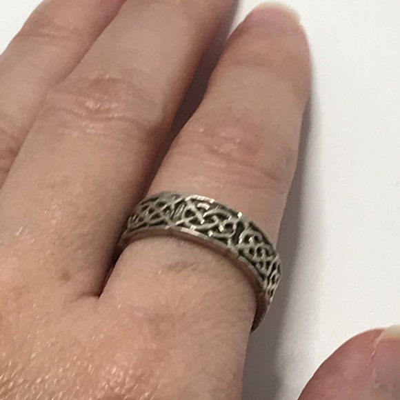 Sterling Silver Celtic Knot Ring, Size 9 1/2 - Picture 7 of 7